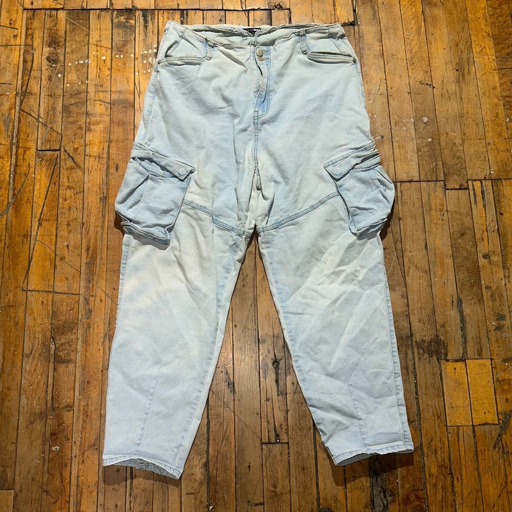 Fashion Nova Cargo Jeans Womens XL Blue Denim Light Wash Pocket Stretch Outdoor